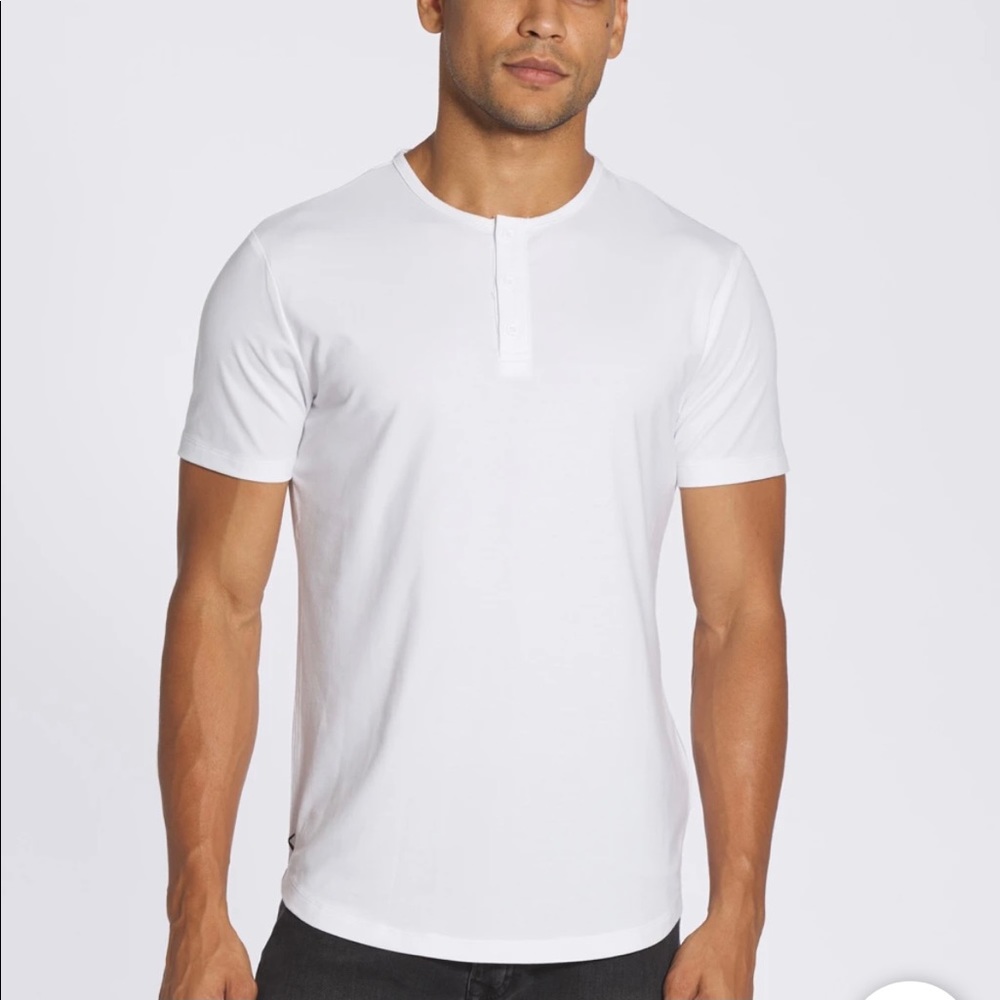 NWT White HENLEY Curve Hem T-Shirt